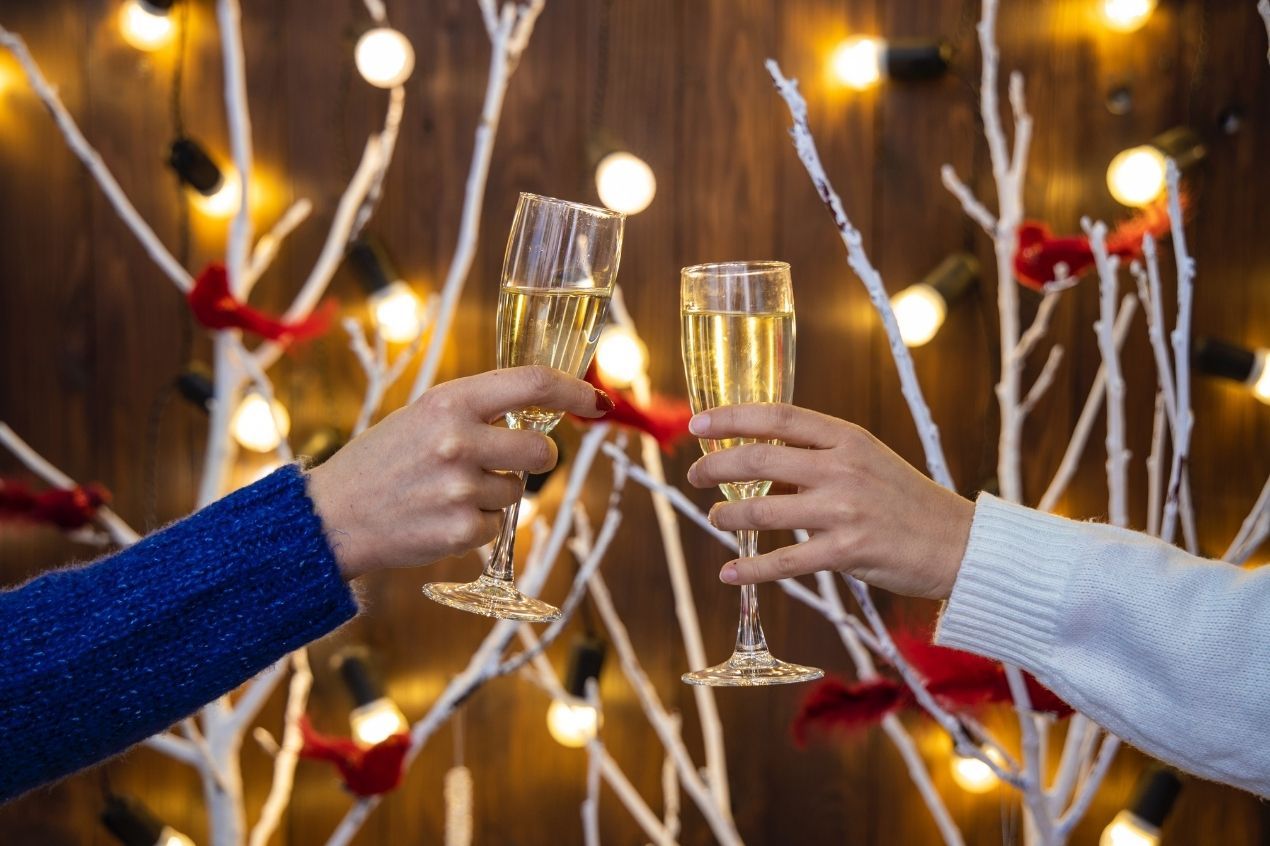 Get into the holiday spirit with these local pop-up bars - FTWtoday