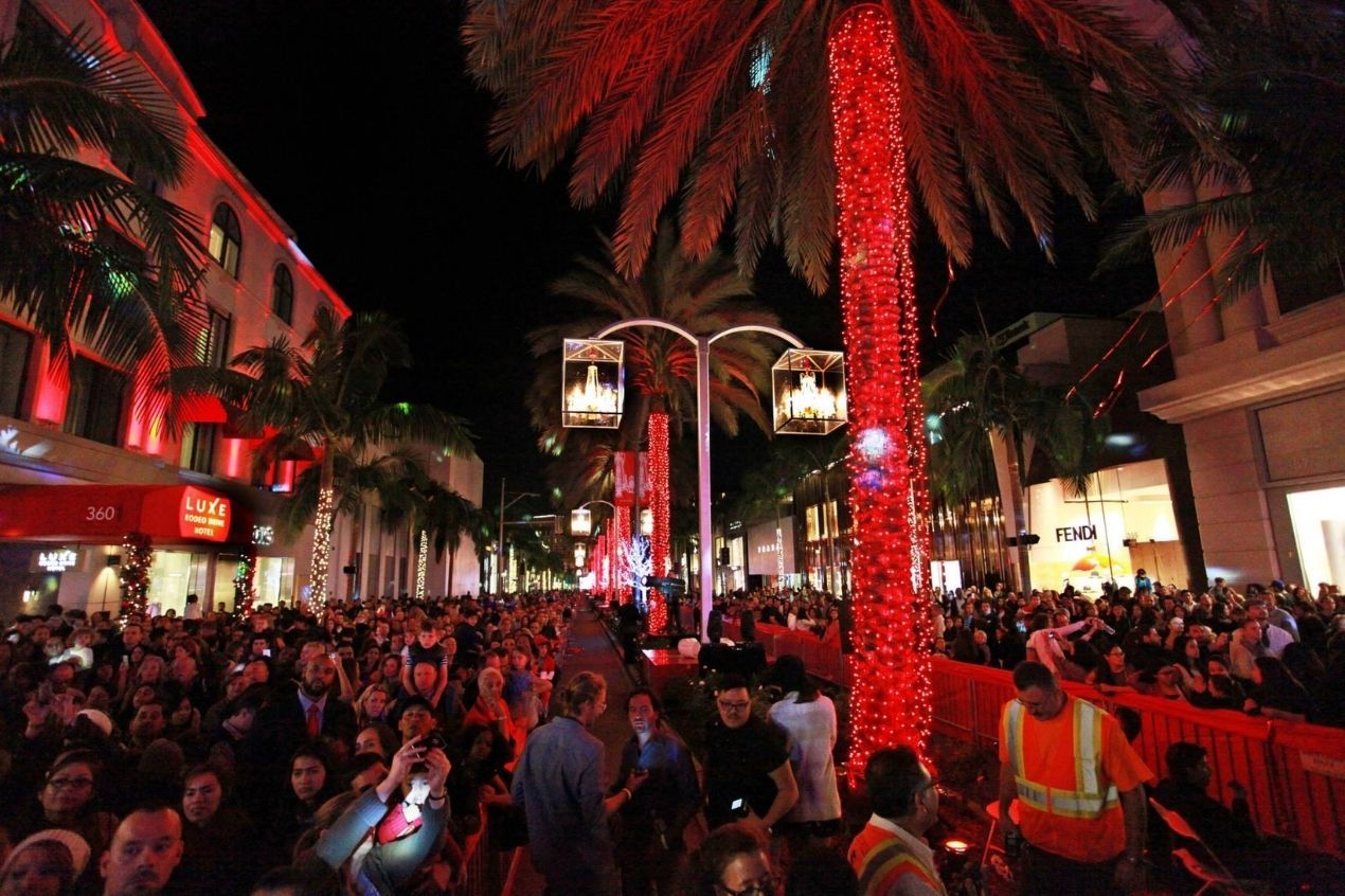 Photo for: Most Vibrant Drive-Thru Christmas Events to Attend in Los Angeles