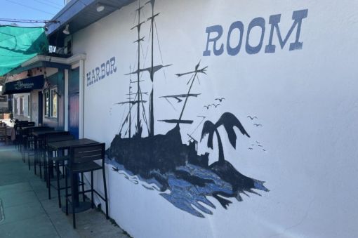 Photo for: Discover The Tiniest Bar In Los Angeles