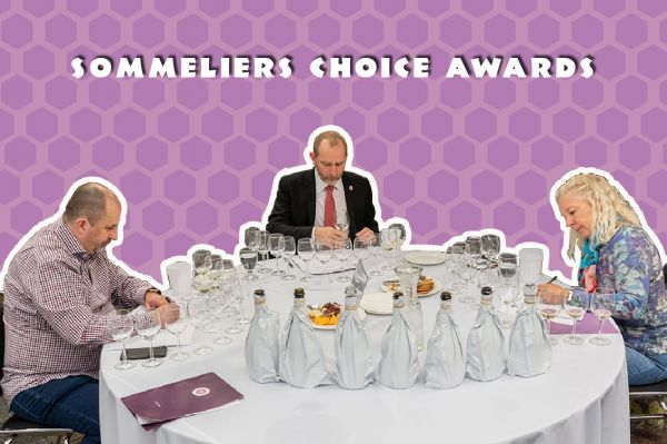 Photo for: Pick the best wines to drink at restaurants